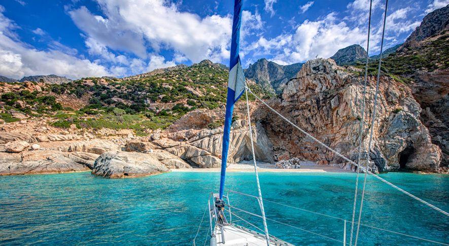 Ikaria: What to see and do on the most "rock&roll" Aegean island 