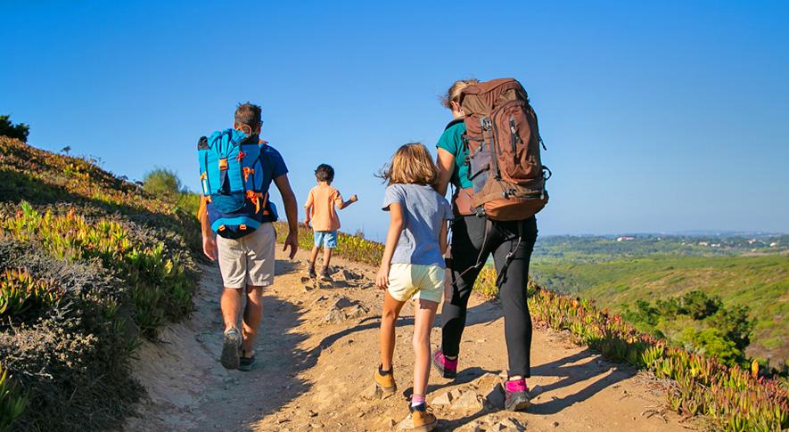 4+1 Beautiful Greek islands for family vacations