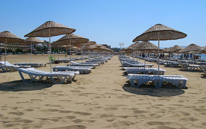 The beach of Sarımsaklı